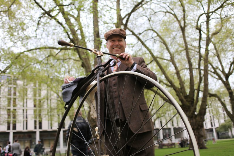Tweed Run 2012 - Paseo en bicicleta por Londres Divertida.jpg