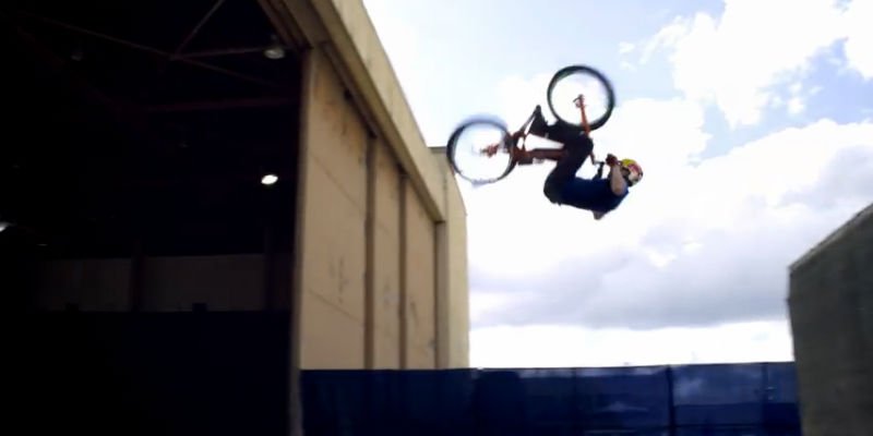 Video de deportes - Video de bicicletas - Red Bull - Bicis BMX