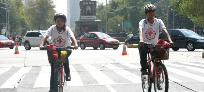 Cruz Roja utiliza bicicletas en México para primeros auxilios