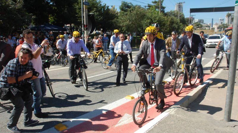 Haddad promete cada semana inaugurar 10 km de ciclovias en San Pablo Brasil