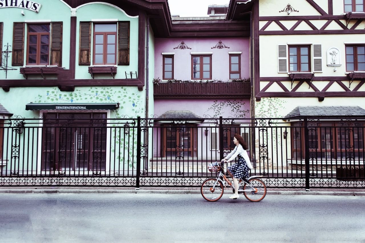 5-Consejos-De-Seguridad-Para-Utilizar-La-Bicicleta-En-La-Ciudad